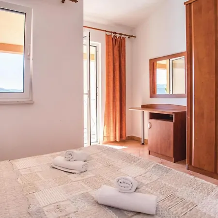 Cozy In With Kitchenette